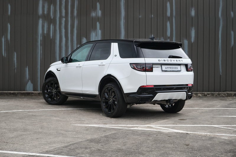 2026 Land Rover Discovery Sport P250 Dynamic HSE image 3