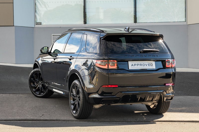 2026 Land Rover Discovery Sport P250 Dynamic SE image 2