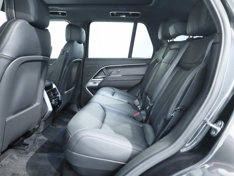 2026 Land Rover Range Rover D350 HSE SWB, 4WD,... image 5