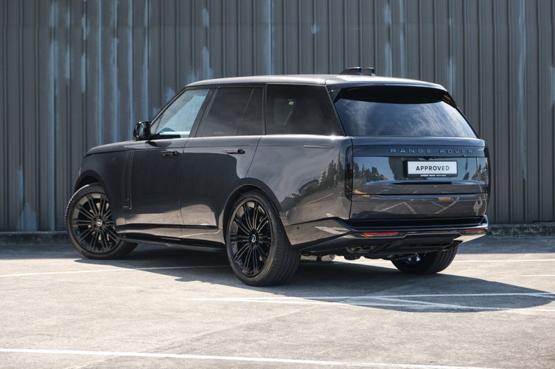 2026 Land Rover Range Rover P530 Autobiography SWB image 3