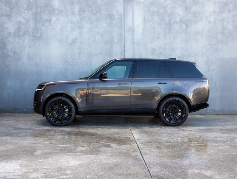 2026 Land Rover Range Rover P530 HSE SWB image 5