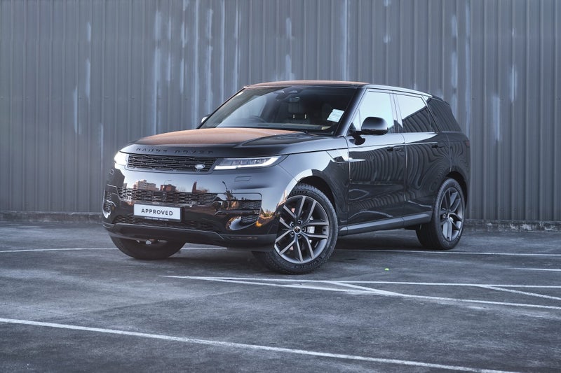 2026 Land Rover Range Rover Sport D250 SE image 2