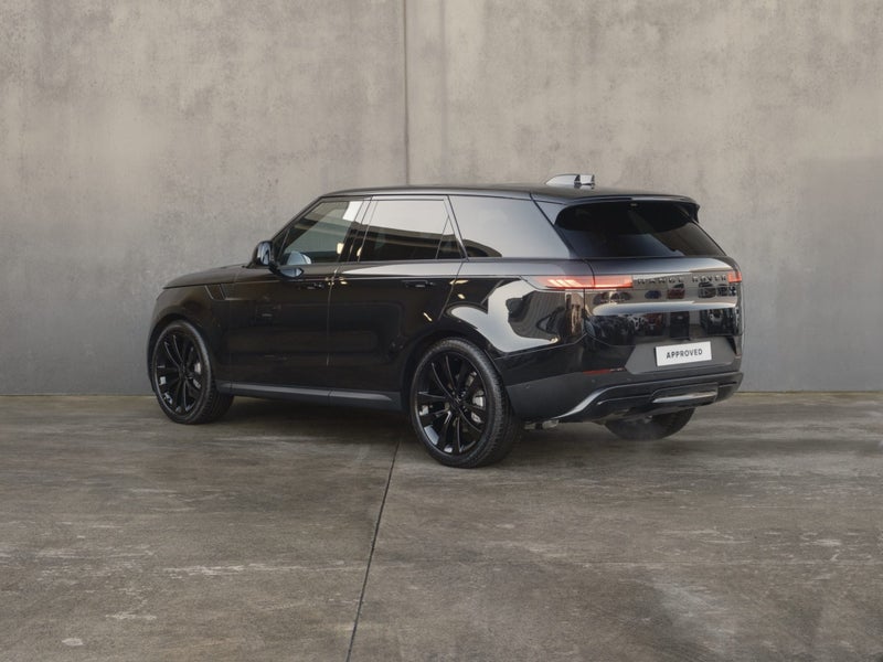2026 Land Rover Range Rover Sport D250 SE image 2