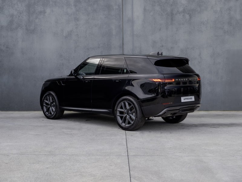 2026 Land Rover Range Rover Sport D250 SE image 2