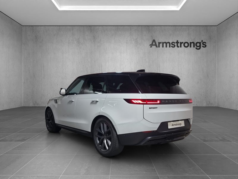 2026 Land Rover Range Rover Sport D250 SE image 3