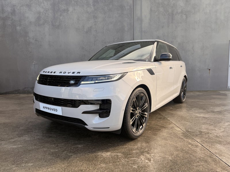 2026 Land Rover Range Rover Sport D250 SE image 3