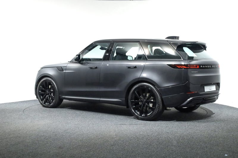 2026 Land Rover Range Rover Sport D250 Se image 2