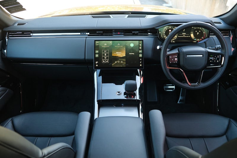 2026 Land Rover Range Rover Sport D300 Dynamic SE image 5