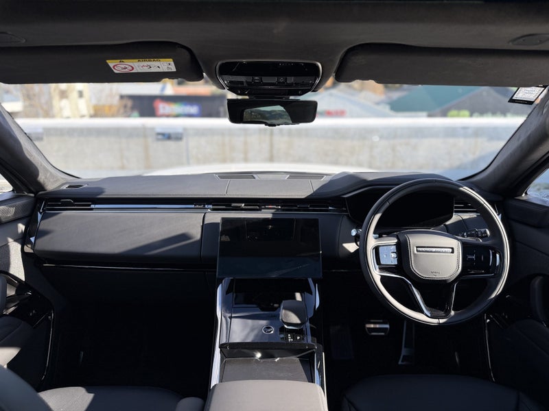 2026 Land Rover Range Rover Sport D350 Dynamic HSE image 3