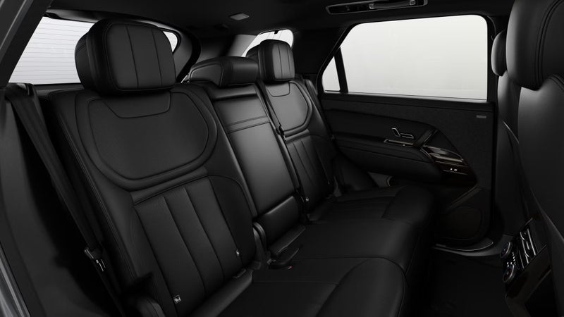 2026 Land Rover Range Rover Sport D350 Dynamic HSE image 5