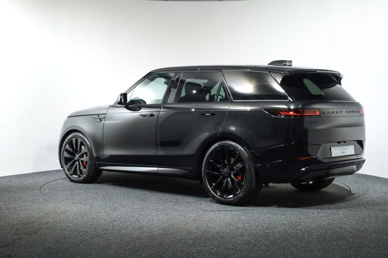 2026 Land Rover Range Rover Sport D350 Dynamic HSE image 2