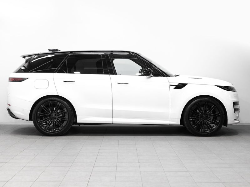 2026 Land Rover Range Rover Sport D350 HSE Dyna... image 5