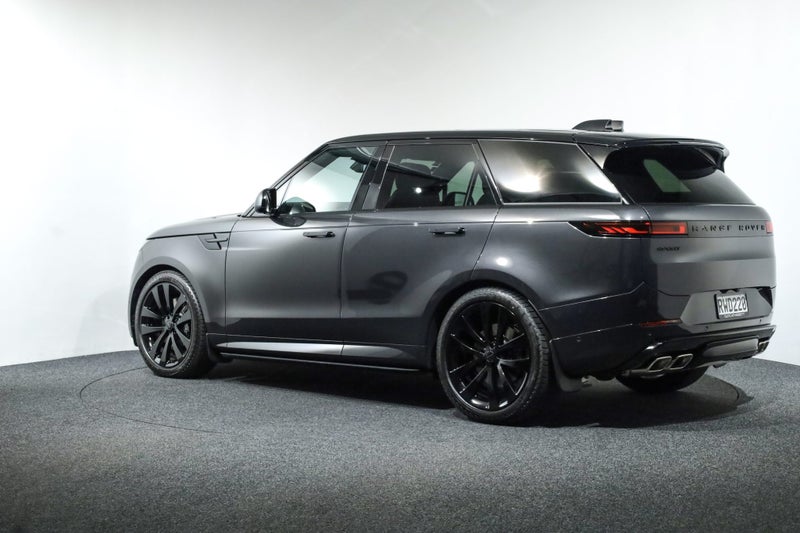 2026 Land Rover Range Rover Sport P530 Autobiog... image 2