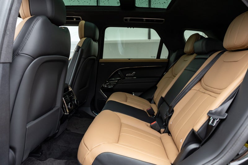 2026 Land Rover Range Rover Sport P530 Autobiog... image 5