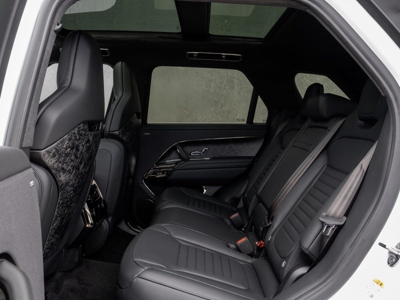 2026 Land Rover Range Rover Sport P635 SV image 5