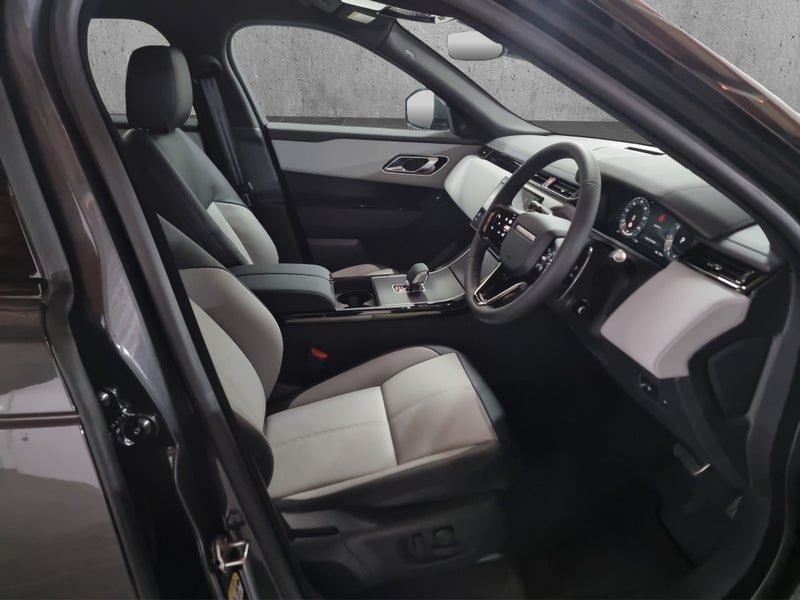 2026 Land Rover Range Rover Velar P250 Dynamic SE image 2