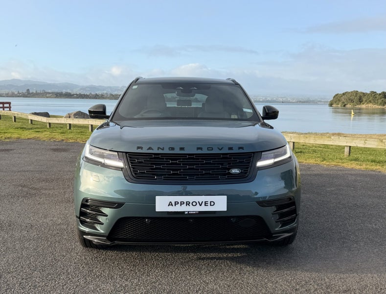 2026 Land Rover Range Rover Velar P250 Dynamic SE image 2