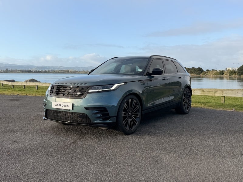 2026 Land Rover Range Rover Velar P250 Dynamic SE image 3