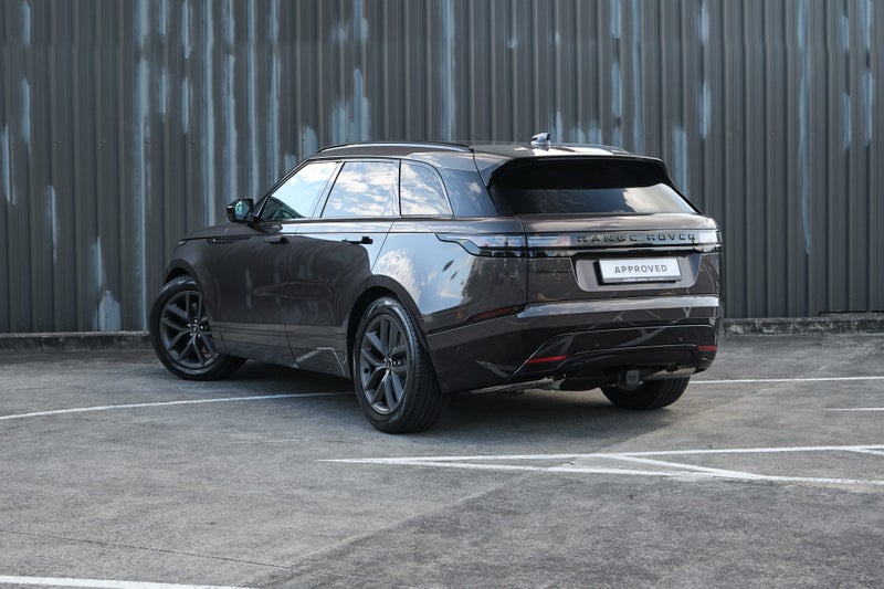 2026 Land Rover Range Rover Velar P250 Dynamic SE image 3