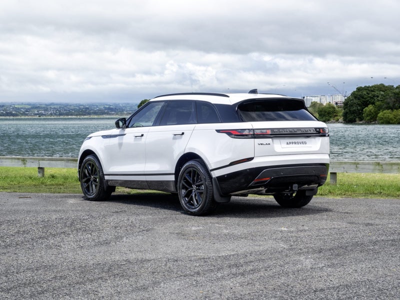 2026 Land Rover Range Rover Velar P250 Dynamic SE image 2