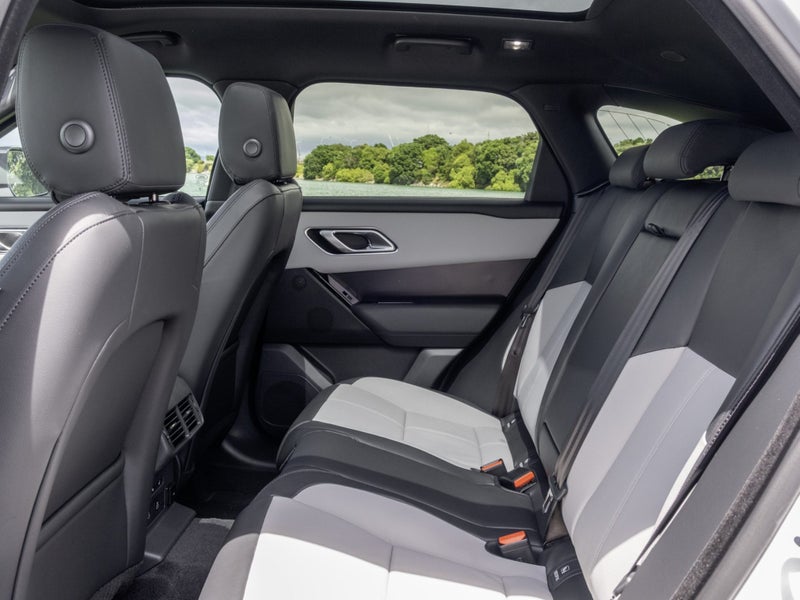 2026 Land Rover Range Rover Velar P250 Dynamic SE image 5