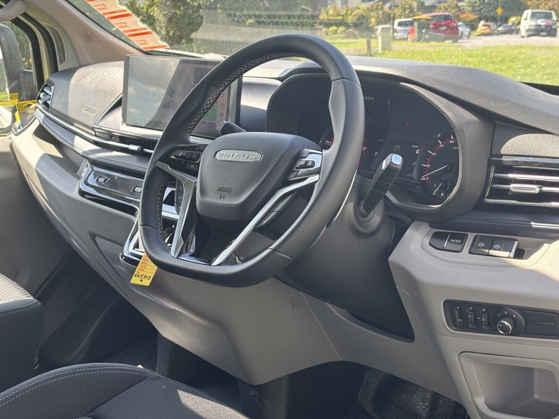 2026 LDV Maxus Traveller 2-Berth 2.0TD/8AT image 3