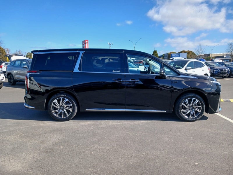 2026 LDV MIFA 9 Minibus image 3