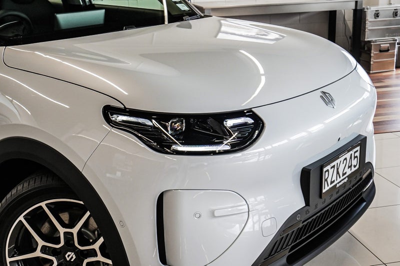 2026 Leapmotor B03X TOP SPEC DESIGN 53Kwh EV image 5