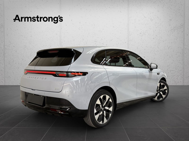 2026 Leapmotor B05 Design 67Kwh BEV image 2