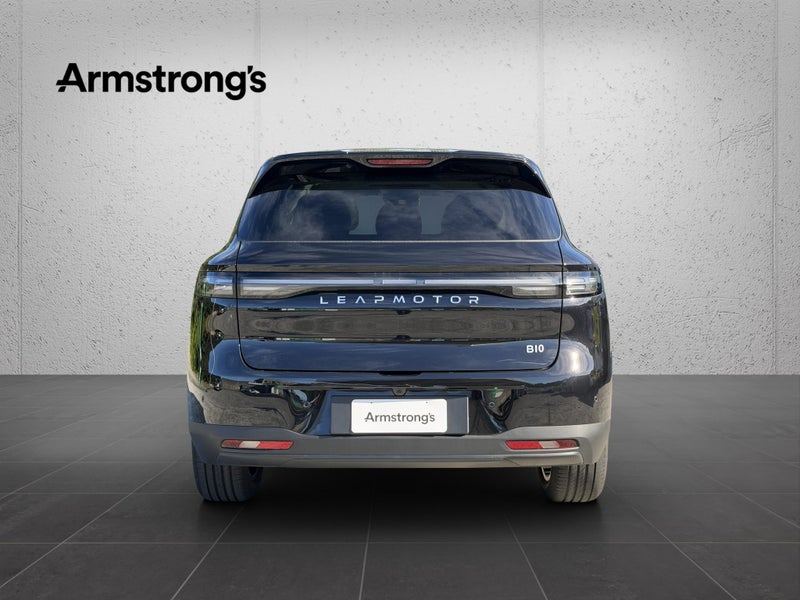 2026 Leapmotor B10 Design 1.5L RWD Plug In Hybrid image 4
