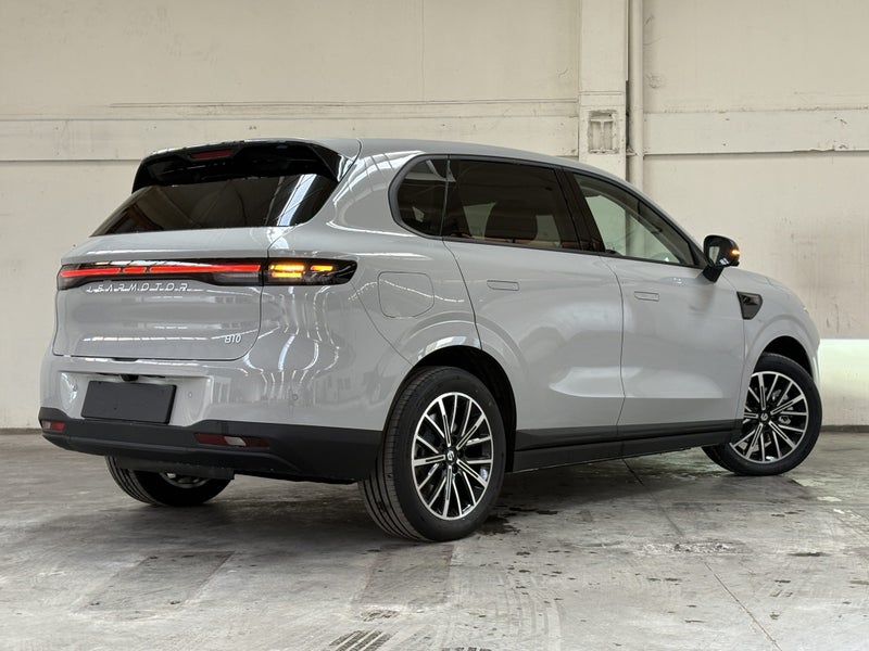 2026 Leapmotor B10 Design 67Kwh BEV image 2