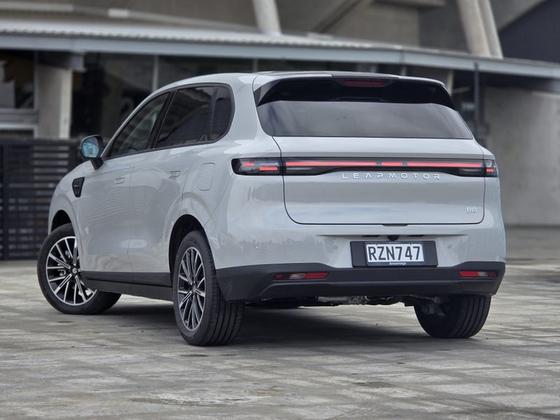 2026 Leapmotor B10 DESIGN | EXTENDED RANGE | EV... image 2
