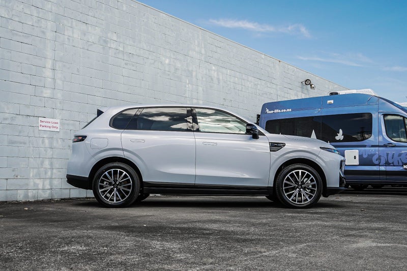 2026 Leapmotor B10 Design - Full EV - Beat The... image 5