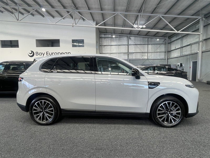 2026 Leapmotor B10 Design I Ultra Hybrid I Exte... image 4