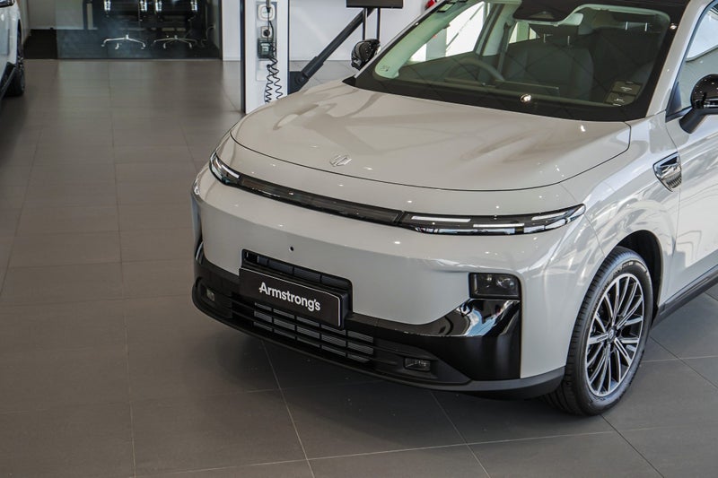 2026 Leapmotor B10 Design Pxev/At /Plug-in Hybr... image 5