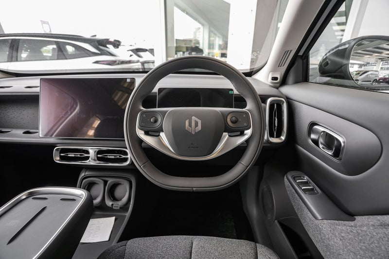 2026 Leapmotor B10 Full EV Life 56Kwh image 4