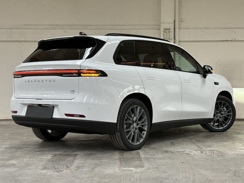 2026 Leapmotor C10 Design 82Kwh AWD image 2