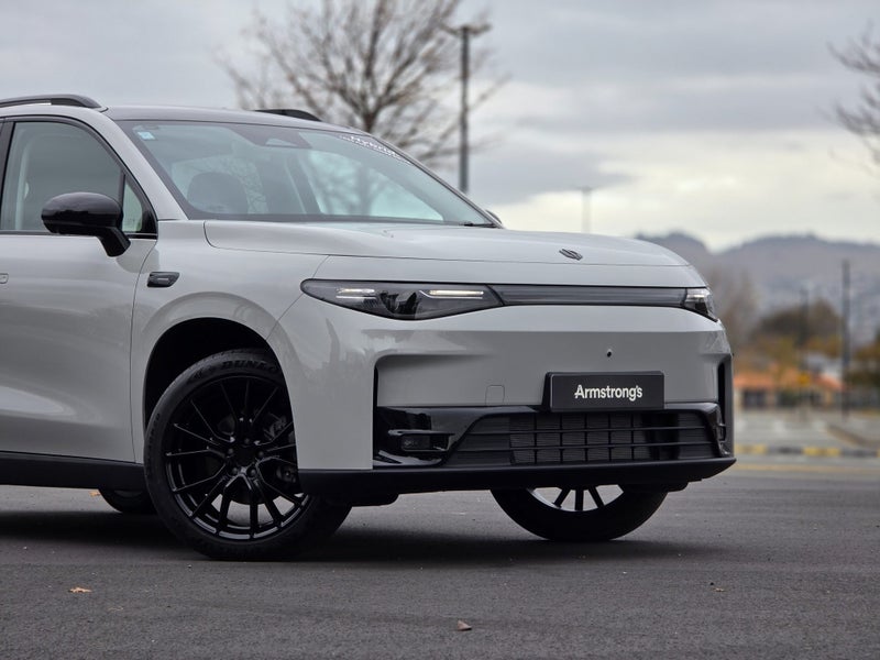 2026 Leapmotor C10 DESIGN | REEV | 160kW I EV/P... image 5