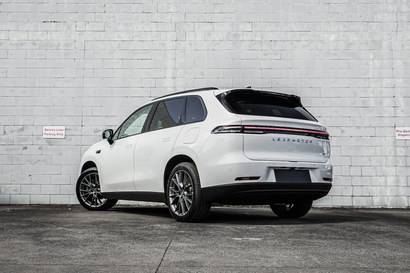 2026 Leapmotor C10 FULLY ELECTRIC - BEAT THE FU... image 3