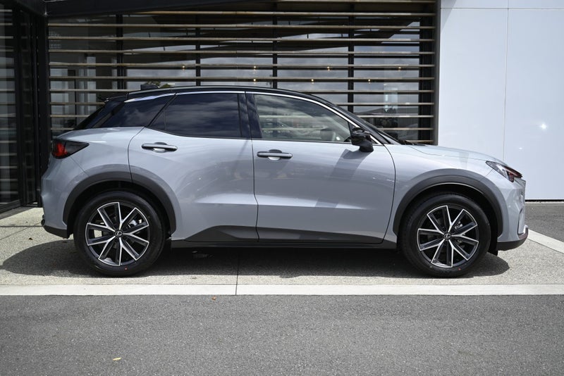 2026 Lexus LBX Active 1.5L Hybrid image 2