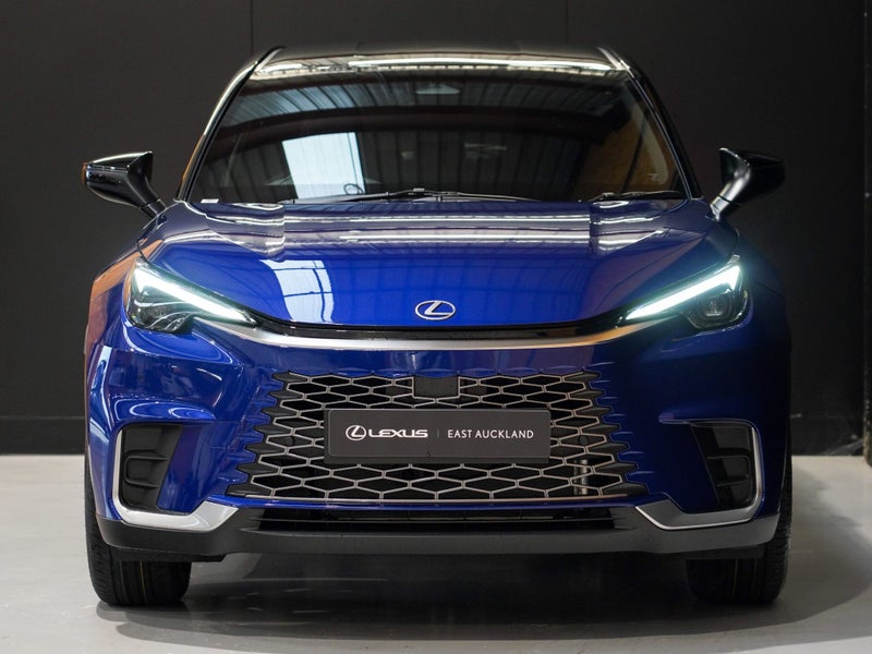 2026 Lexus LBX Active 1.5P HEV ECVT FWD SUV/5D/5S image 4