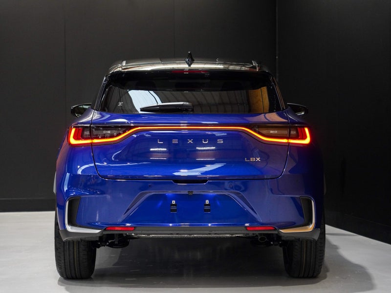 2026 Lexus LBX Active 1.5P HEV ECVT FWD SUV/5D/5S image 5