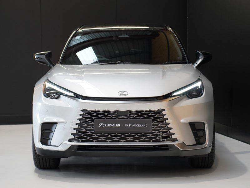 2026 Lexus LBX Active 1.5P HEV ECVT FWD SUV/5D/5S image 4