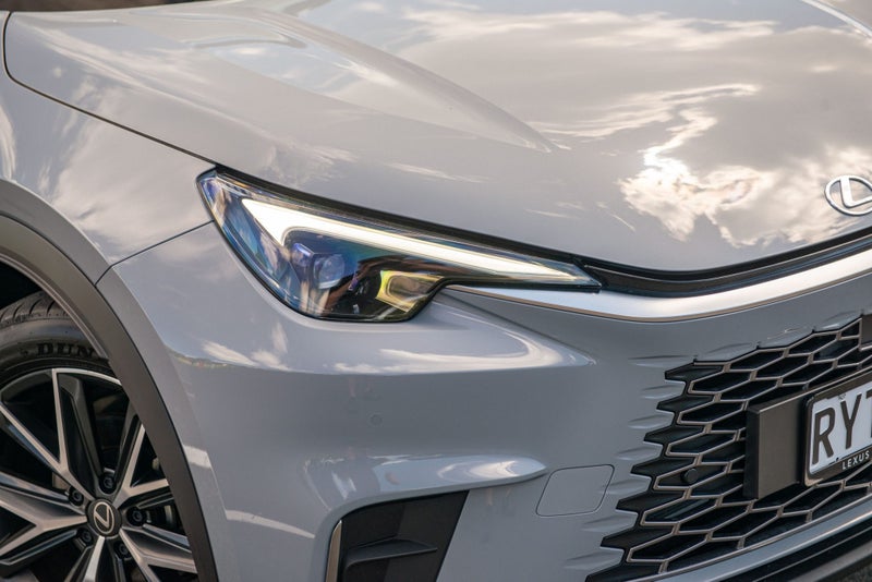 2026 Lexus LBX Active 1.5P HEV ECVT FWD SUV/5D/5S image 3