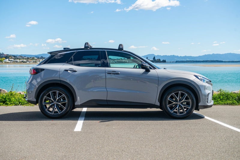 2026 Lexus LBX Active 1.5P HEV ECVT FWD SUV/5D/5S image 5