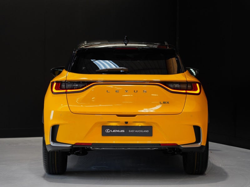 2026 Lexus LBX Active 1.5P HEV ECVT FWD SUV/5D/5S image 5