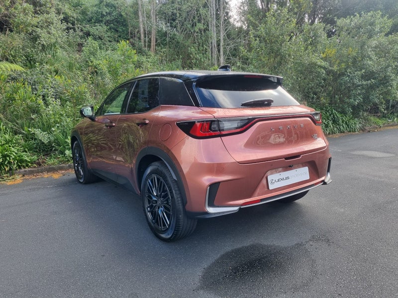 2026 Lexus LBX Cool 1.5L Hybrid AWD SUV image 5