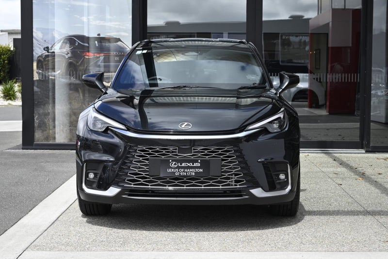 2026 Lexus LBX Relax 1.5L Hybrid image 3