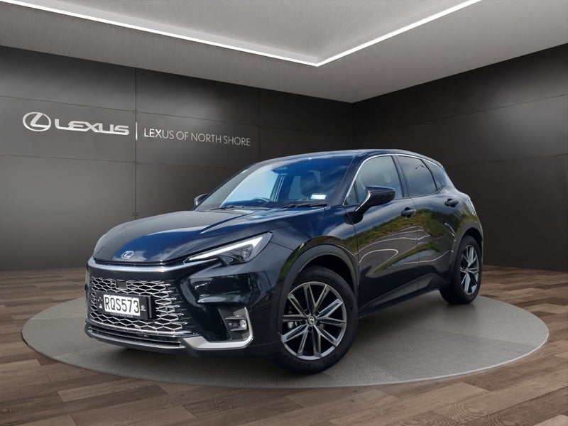 2026 Lexus LBX Relax 1.5L Hybrid FWD SUV image 3