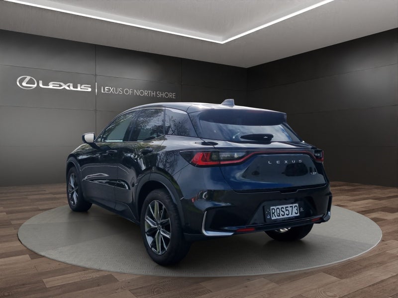 2026 Lexus LBX Relax 1.5L Hybrid FWD SUV image 5